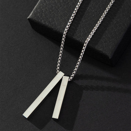 ダブルスティック　シルバーチャームネックレス